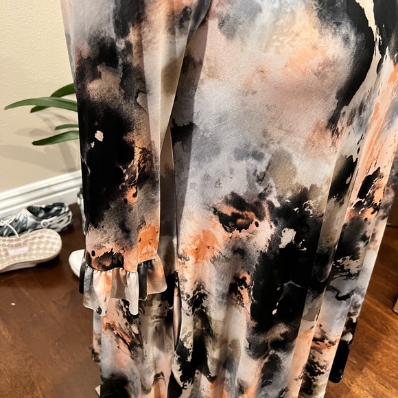 Dress - Picture 3 of 3